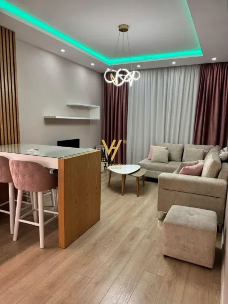 Tirane, jepet me qera apartament 2+1+Ballkon Kati 3, 90 m² 570 € (CASA ITALIA)