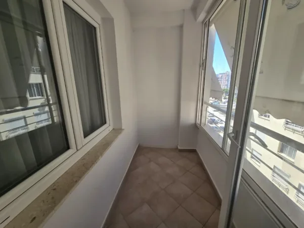 Tirane, shitet apartament 1+1+Ballkon Kati 5, 67 m² 121.000 € (Astir)