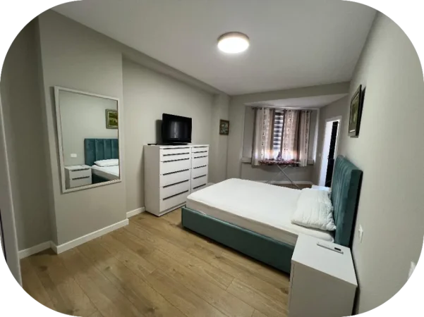 Tirane, jepet me qera apartament 2+1+Ballkon Kati 9, 130 m² 1.000 € (Shkolla e Baletit Tiranë)