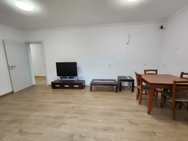 ZYRË ME Qira 90m2( kati 2) 📍Qendër/ Përballë Toptanit | 3 Ambjente pune | 100 % E Re 🔥 85.000 Lekë/Muaj