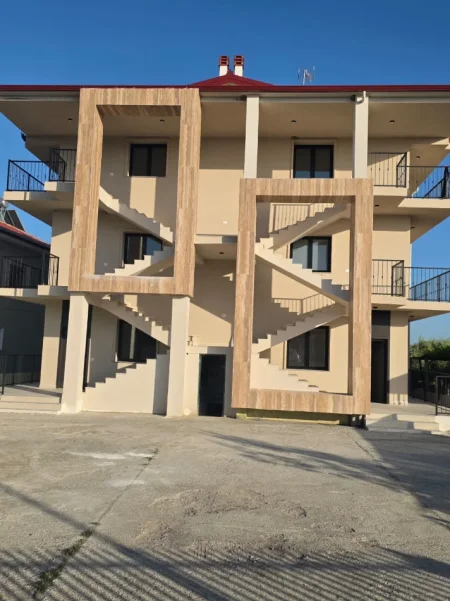 Spille, shitet 1+1 Kati 1, 35 m² (Kavaje,Spille)