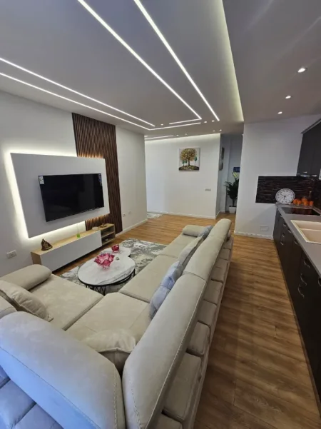 Tirane, shes apartament 2+1+Ballkon Kati 3, 90 m² 158.000 € 