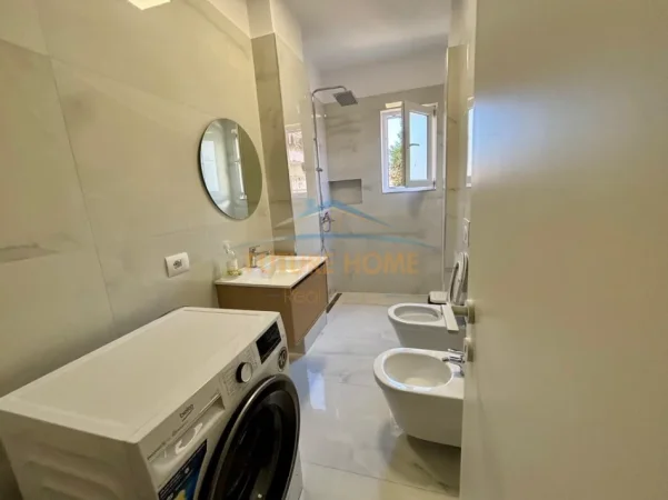 Tirane, jepet me qera apartament 2+1 Kati 2, 93 m² 650 € (Dritan Hoxha)