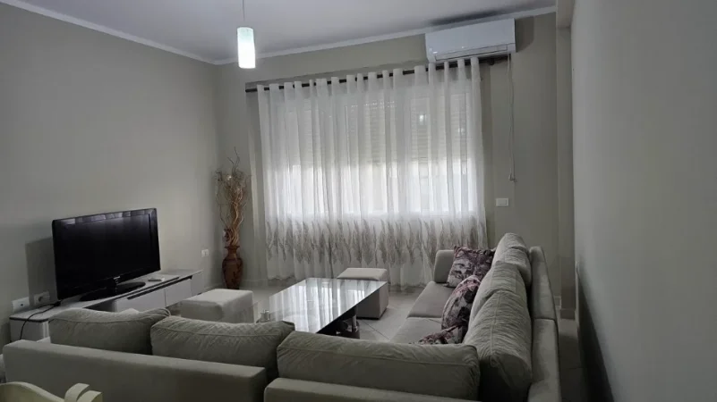 Tirane, jepet me qera apartament 2+1 Kati 2, 85 m² 649 € (Rruga Bilal Sina ,prane Kopshtit Zoologjik)