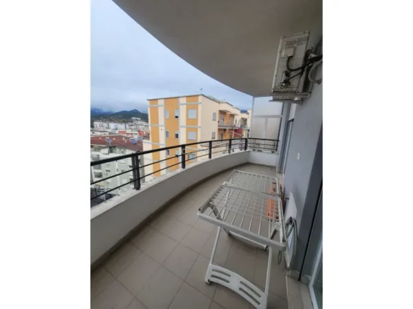 Tirane, jap me qera apartament 1+1+Ballkon Kati 5, 398 € 