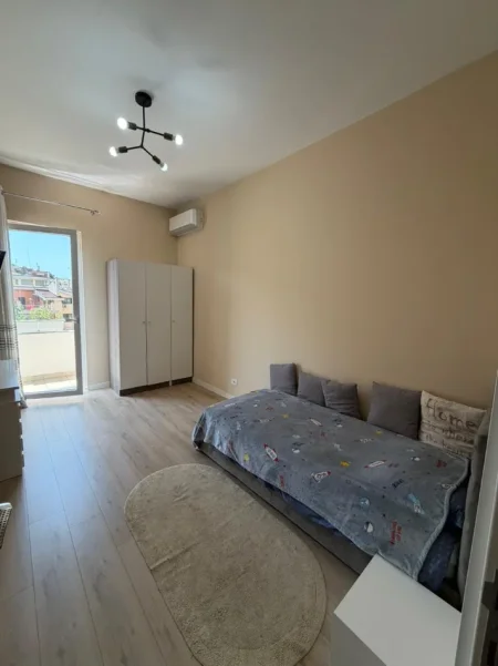 Tirane, jepet me qera apartament 2+1 Kati 2, 880 € 
