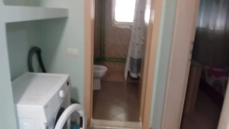 Tirane, jepet me qera apartament 2+1 Kati 1, 85 m² 380 € (Rruga Agush Gjergjevica)