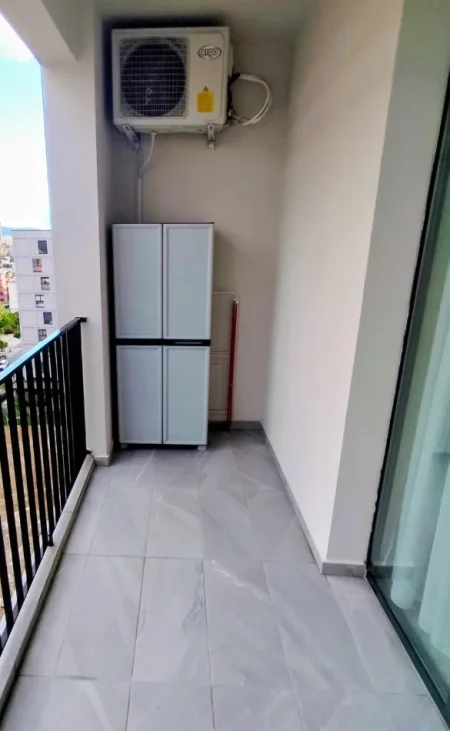 Tirane, jepet me qera apartament 1+1 Kati 7, 65 m² 500 € (Kompleksi Asl tek Pediatria)