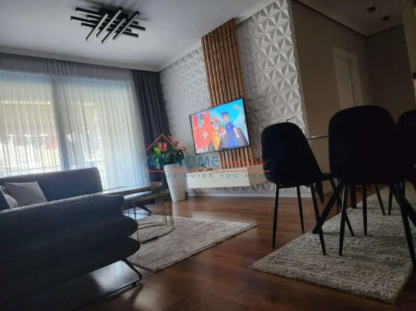 Tirane, jepet me qera apartament 2+1+Ballkon Kati 5, 100 m² 1.000 € (Don Bosko)
