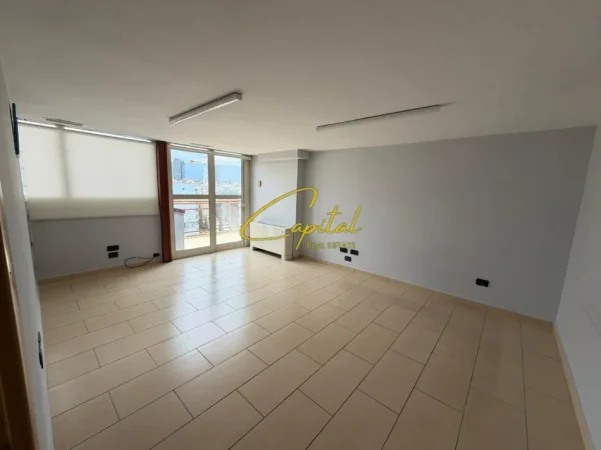 Tirane, jepet me qera zyre Kati 9, 450 m² 6.000 € (RRUGA E KAVAJES)