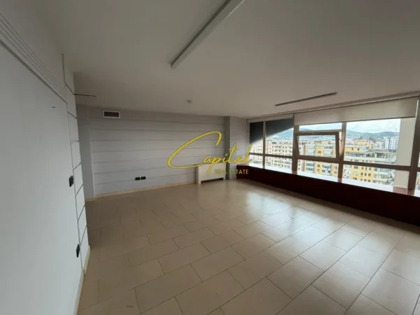 Tirane, jepet me qera zyre Kati 9, 450 m² 6.000 € (RRUGA E KAVAJES)