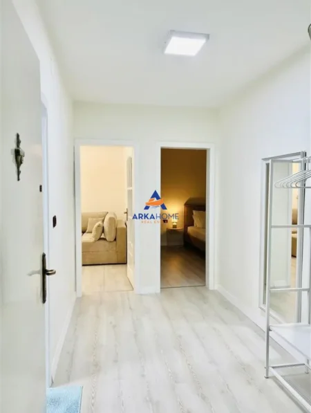 Tirane, shitet apartament 1+1+Ballkon Kati 4, 65 m² 208.000 € 