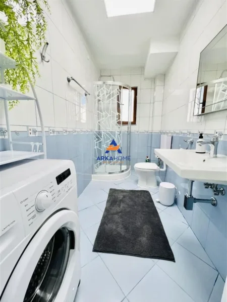 Tirane, shitet apartament 1+1+Ballkon Kati 4, 65 m² 208.000 € 