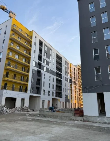 Tirane, shitet apartament 2+1+Ballkon Kati 5, 88 m² 122.360 € (Tirana Entry 2)