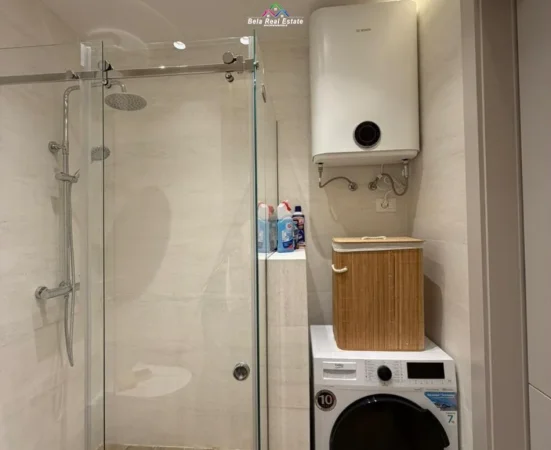 Tirane, jepet me qera apartament 1+1 Kati 3, 70 m² 750 € (Rruga Hysni Gerbolli)