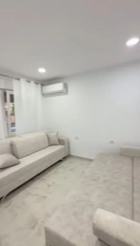 Tirane, jepet me qera apartament 2+1 Kati 2, 90 m² 600 € (QSUT)