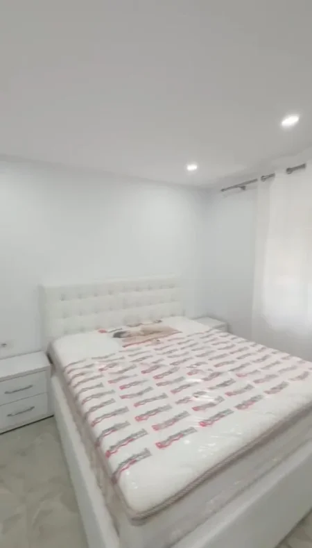 Tirane, jepet me qera apartament 2+1 Kati 2, 90 m² 600 € (QSUT)