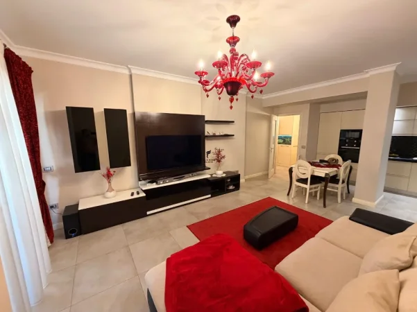 Tirane, jepet me qera apartament 2+1 Kati 3, 90 m² 1.000 € (KOMUNA E PARISIT)