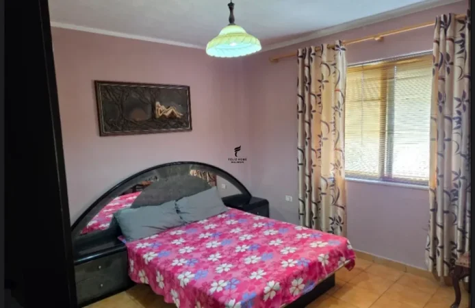 Tirane, jepet me qera apartament 2+1 Kati 3, 100 m² 550 € (FUSHA E AVIACIONIT)