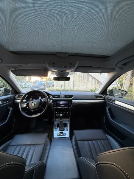 Tirane, shes makine Skoda superb Nafte, e zeze automatik Klima 53.000 km 19.990 €