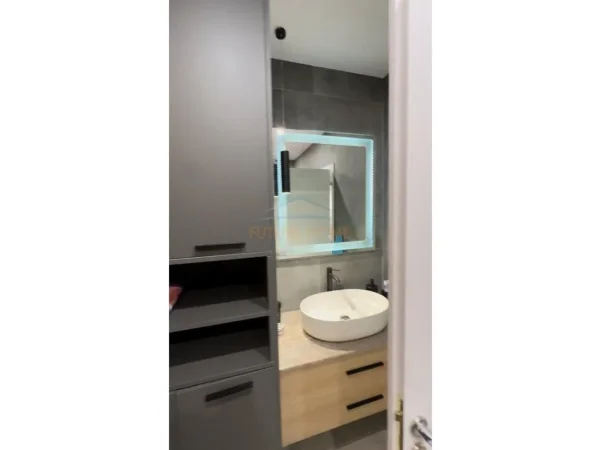Tirane, shitet apartament 2+1 Kati 5, 122 m² 165000€ (Fresk)