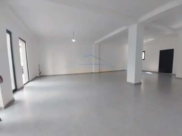 Tirane, shitet ambjent biznesi , 109 m² 315.000 € (21 Dhjetori)
