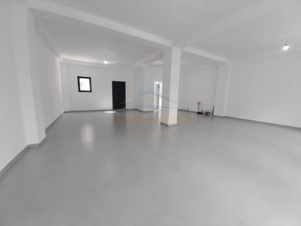 Tirane, shitet ambjent biznesi , 109 m² 315.000 € (21 Dhjetori)