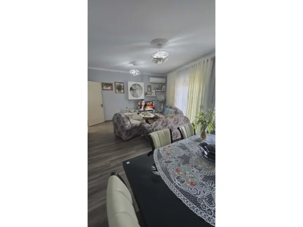 Tirane, shitet apartament 2+1 Kati 4, 113 m² 260.000 € (Kompleksi Prestige, Rruga Jordan Misja)