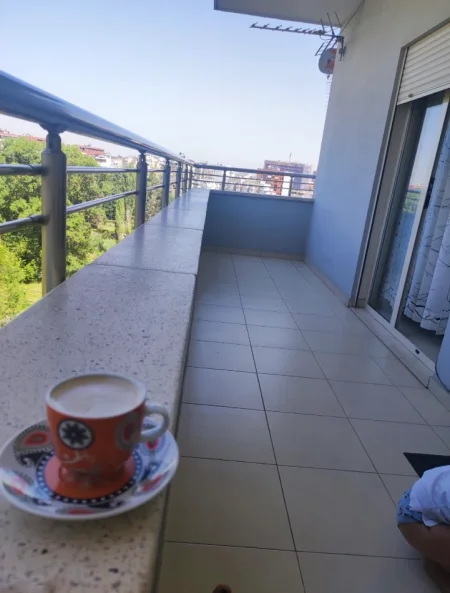 Tirane, jepet me qera nga Pronari, pa-komision apartament 2+1+Aneks+Ballkon Kati 2, 105 m² 1.100 € (Shyqyri Brari)