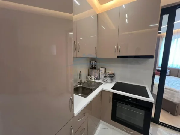 Tirane, jepet me qera apartament 1+1+Ballkon Kati 2, 63 m² 450 € (Rruga e Dibres)