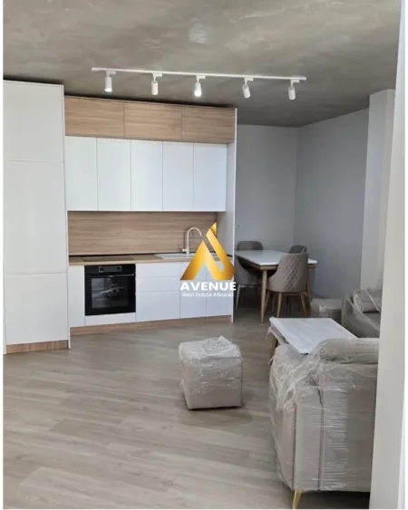 JEPET ME QIRA APARTAMENT 1+1 LUKSOZ – ASTIR, PRANË HOTEL GRAND (Rruga Teodor Keko)