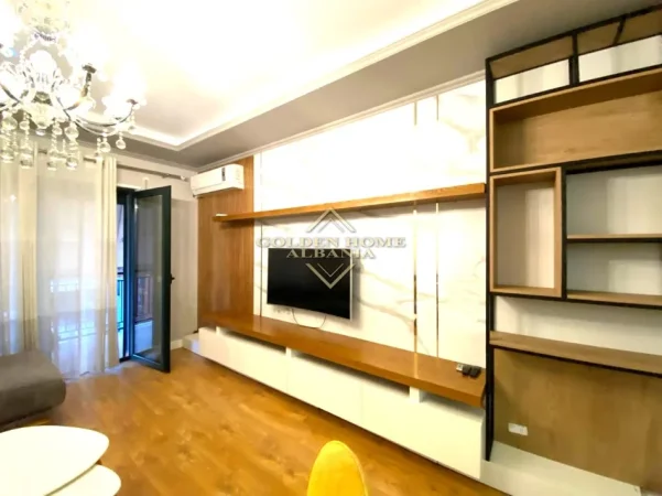 Tirane, jepet me qera , 120 m² 850 €
