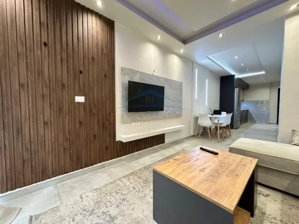 Tirane, shitet apartament 1+1+Ballkon Kati 1, 85 m² 160.000 € 