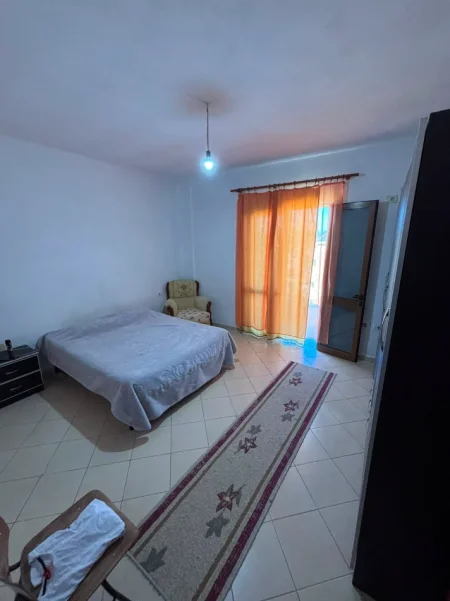 Tirane, jepet me qera apartament 1+1+Ballkon Kati 3, 75 m² 350 € (Rruga "Fuat Toptani" (Siper Vilave Gjermane ))