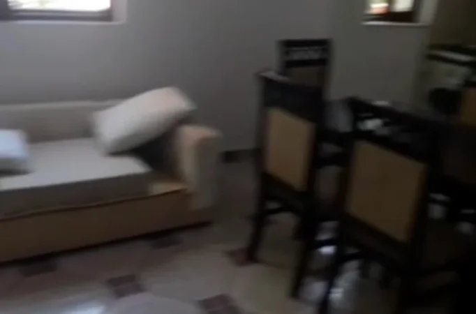Tirane, jepet me qera apartament 2+1 Kati 1, 70 m² 400 € (Rruga 5 Maji)