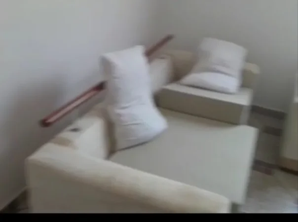 Tirane, jepet me qera apartament 2+1 Kati 1, 70 m² 400 € (Rruga 5 Maji)