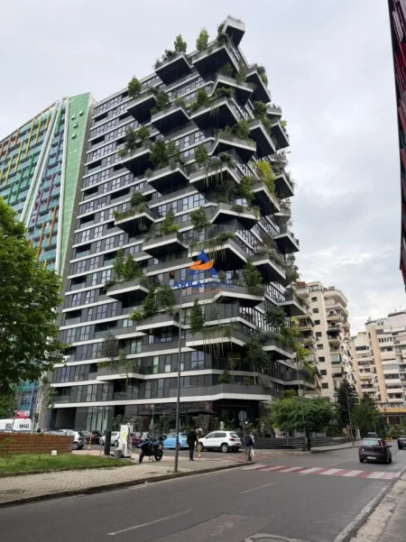 Tirane, jepet me qera ambjent biznesi Kati 3, 150 m² 5.000 € (STADIUMI AIR ALBANIA)