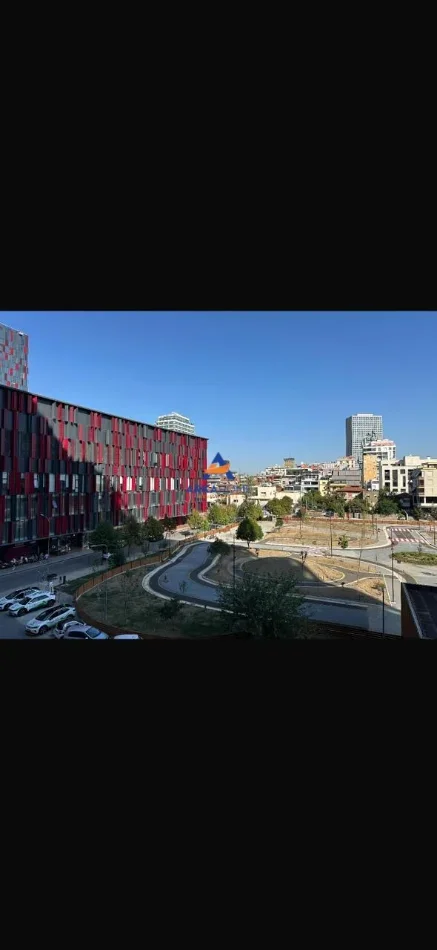 Tirane, jepet me qera ambjent biznesi Kati 3, 150 m² 5.000 € (STADIUMI AIR ALBANIA)