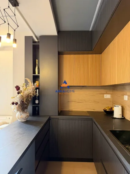 Tirane, shitet apartament 2+1+Ballkon Kati 7, 116 m² 325.000 € 