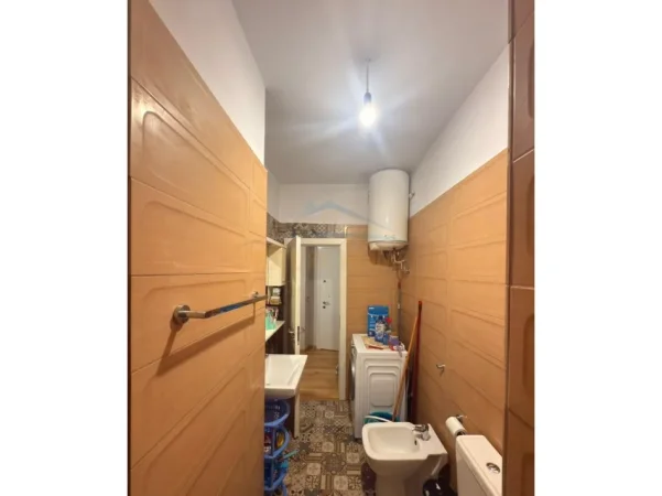 Tirane, shitet apartament 1+1 , 68 m² 120.000 € (unaza e re)
