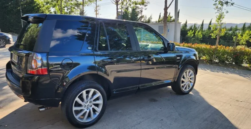 shes Land Rover Lr2 Discovery Benzin, e zeze automatik 3 km