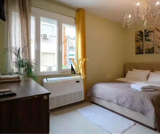 Tirane, jepet me qera apartament 3+1+Ballkon Kati 1, 105 m² 3.500 € (BLLOK)