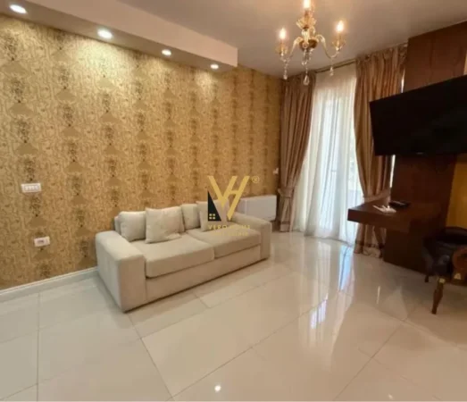 Tirane, jepet me qera apartament 3+1+Ballkon Kati 1, 105 m² 3.500 € (BLLOK)
