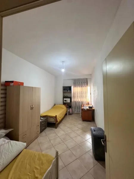Tirane, shitet apartament 2+1 Kati 4, 93 m² 120.000 € (Misto Mame)