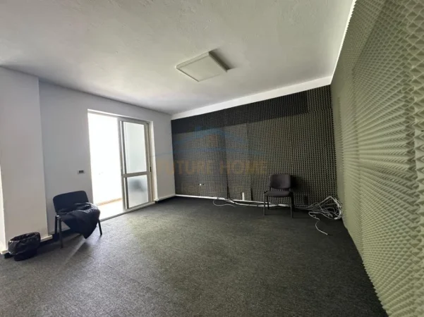 Tirane, jepet me qera apartament Kati 5, 132 m² 1.600 € 