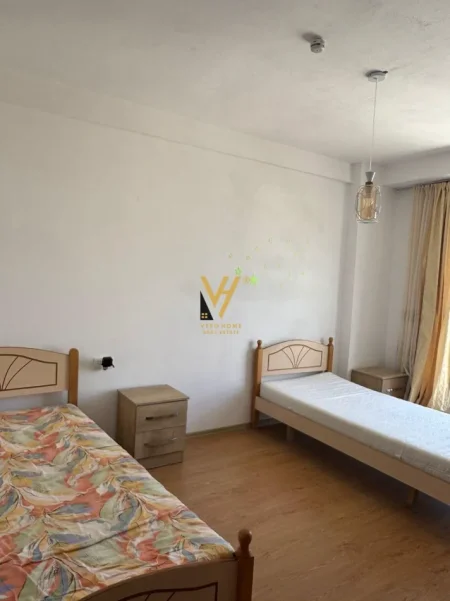 Tirane, jepet me qera apartament 3+1+Ballkon Kati 3, 133 m² 520 € (5 MAJI)