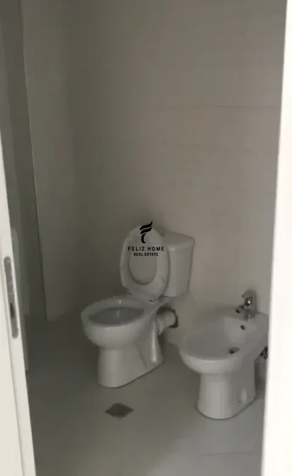 Shqiperi, jepet me qera apartament 1+1 Kati 5, 70 m² 600 € (DON BOSKO)