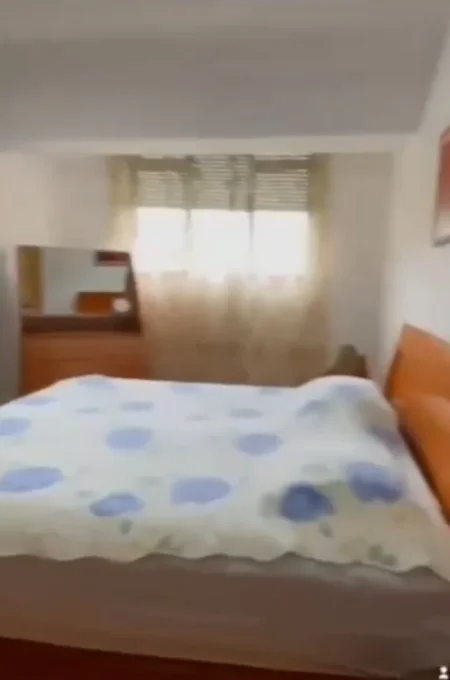 Tirane, jepet me qera apartament 2+1 Kati 4, 70 m² 650 € (BLLOKU)