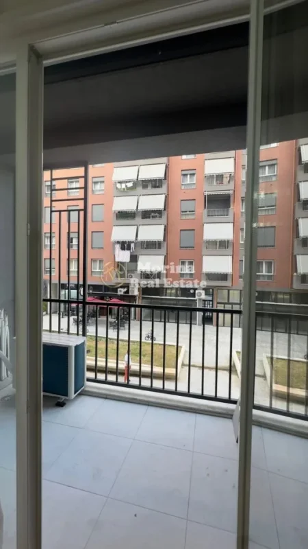 Tirane, jepet me qera apartament 2+1 Kati 1, 80 m² 600 € (Rruga 5 Maji)