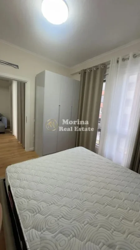 Tirane, jepet me qera apartament 2+1 Kati 1, 80 m² 600 € (Rruga 5 Maji)
